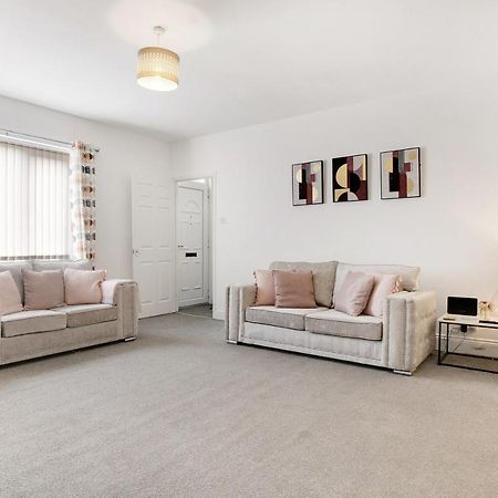 Elegantly 2-Bedroom In Ashington, Sleeps 3 Ashington  Dış mekan fotoğraf
